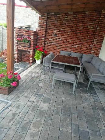 Nowoczesny narożnik ogrodowy z fotelami, pufami i stołem obiadowym 160cm Sodor Corner XL - Silver