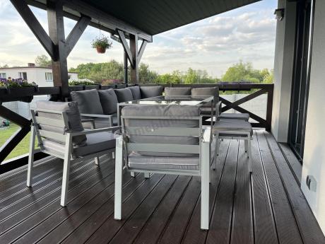 Nowoczesny narożnik ogrodowy z fotelami, pufami i stołem obiadowym 160cm Sodor Corner XL - Silver