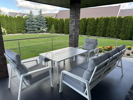 Nowoczesny zestaw białych mebli ogrodowych - sofa 202cm, stół obiadowy, fotele i pufy - Renalo Dining White