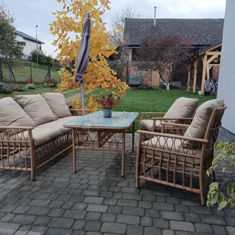 Nowoczesny zestaw mebli na taras Tebra w stylu naturalnym z plecionką