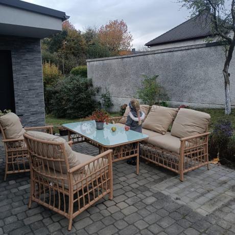 Nowoczesny zestaw mebli na taras Tebra w stylu naturalnym z plecionką