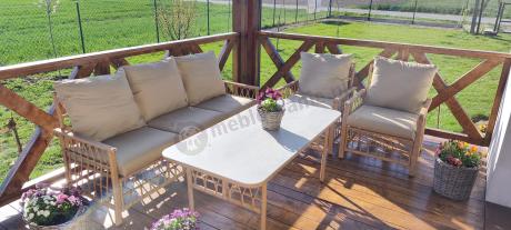 Nowoczesny zestaw mebli na taras Tebra w stylu naturalnym z plecionką