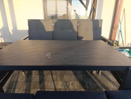 Nowoczesny zestaw mebli ogrodowych dla 8 osób z 2 sofami 200cm, 2 fotelami i stołem 150x90 cm Tavaro Grande Antracite
