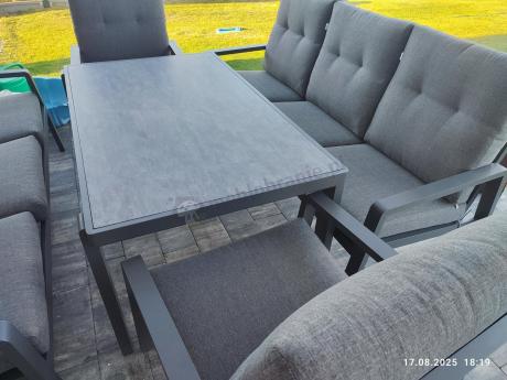 Nowoczesny zestaw mebli ogrodowych dla 8 osób z 2 sofami 200cm, 2 fotelami i stołem 150x90 cm Tavaro Grande Antracite