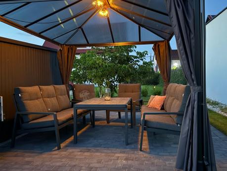 Nowoczesny zestaw mebli ogrodowych dla 8 osób z 2 sofami 200cm, 2 fotelami i stołem 150x90 cm Tavaro Grande Antracite