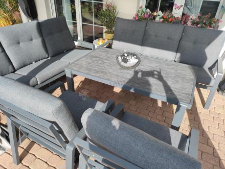 Nowoczesny zestaw mebli ogrodowych dla 8 osób z 2 sofami 200cm, 2 fotelami i stołem 150x90 cm Tavaro Grande Antracite