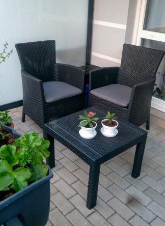 Grafitowy zestaw balkonowy