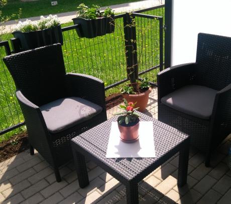 Grafitowy zestaw balkonowy