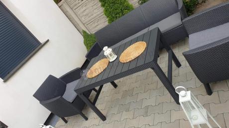 zestaw ogrodowy na nóżkach