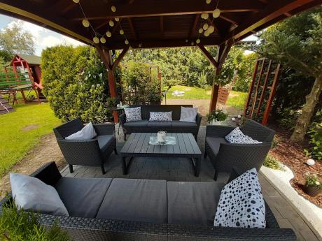 Zestaw ogrodowy z podnoszonym stolikiem