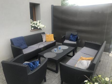 Zestaw ogrodowy z podnoszonym stolikiem