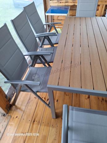 Szare meble ogrodowe - komplet stół i 8 regulowanych krzeseł - Kanbery Wood Silver 8+1