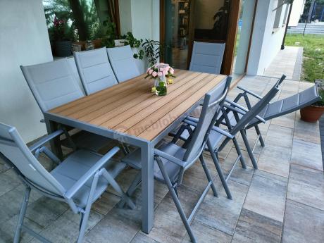 Szare meble ogrodowe - komplet stół i 8 regulowanych krzeseł - Kanbery Wood Silver 8+1