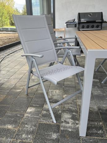 Szare meble ogrodowe - komplet stół i 8 regulowanych krzeseł - Kanbery Wood Silver 8+1