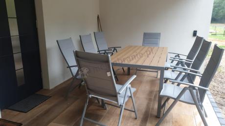 Szare meble ogrodowe - komplet stół i 8 regulowanych krzeseł - Kanbery Wood Silver 8+1