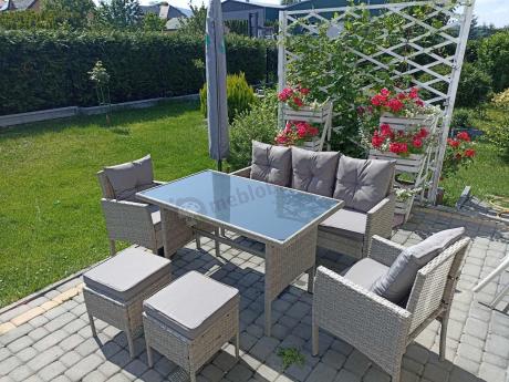 Szare meble ogrodowe technorattan ze stołem obiadowym i sofą Torino Dining