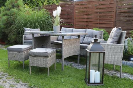 Szare meble ogrodowe technorattan ze stołem obiadowym i sofą Torino Dining