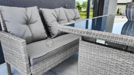 Szare meble ogrodowe technorattan ze stołem obiadowym i sofą Torino Dining