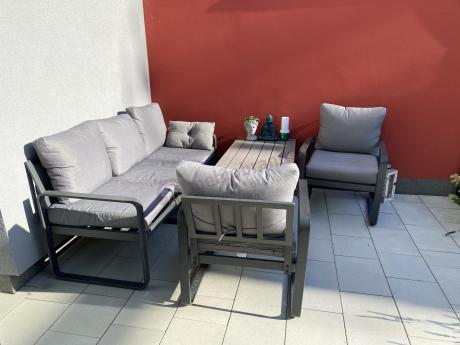 Szare nowoczesne meble na taras - zestaw z sofą i fotelami - Panaon Dining GG