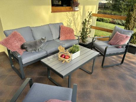 Szare nowoczesne meble na taras - zestaw z sofą i fotelami - Panaon Dining GG