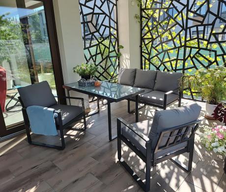 Szare nowoczesne meble na taras z wysokim stołem i pufami - zestaw dla 7 osób - Panaon Elite Plus Grey