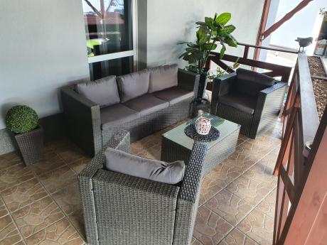 Szary komplet mebli na taras z technorattanu Stefano Set Max Antracite