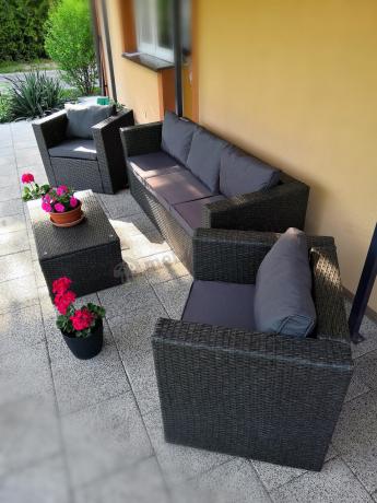 Szary komplet mebli na taras z technorattanu Stefano Set Max Antracite