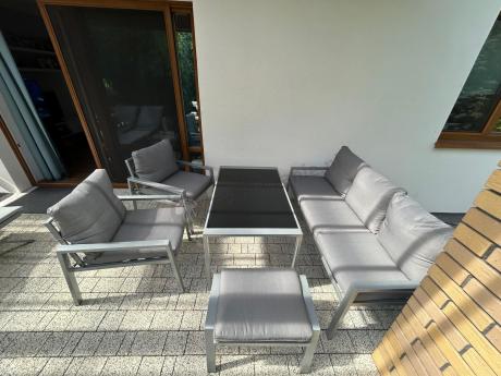 Szary komplet ogrodowy metalowy z sofą 175cm, fotelami i pufami - Sodor Max + pufy - Silver