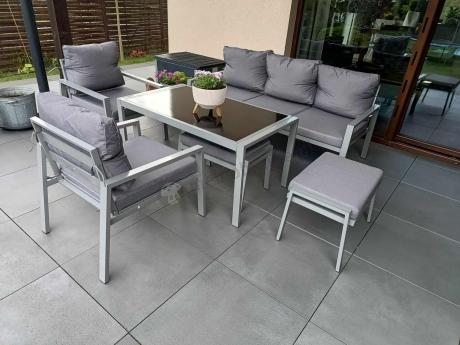 Szary komplet ogrodowy metalowy z sofą 175cm, fotelami i pufami - Sodor Max + pufy - Silver