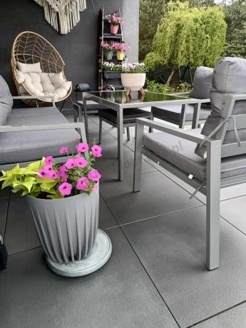 Szary komplet ogrodowy metalowy z sofą 175cm, fotelami i pufami - Sodor Max + pufy - Silver