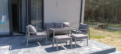 Szary komplet ogrodowy metalowy z sofą 175cm, fotelami i pufami - Sodor Max + pufy - Silver