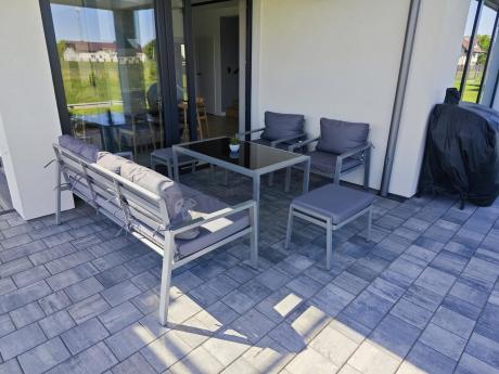 Szary komplet ogrodowy metalowy z sofą 175cm, fotelami i pufami - Sodor Max + pufy - Silver