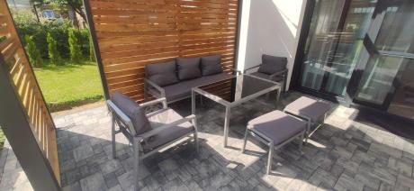 Szary komplet ogrodowy metalowy z sofą 175cm, fotelami i pufami - Sodor Max + pufy - Silver