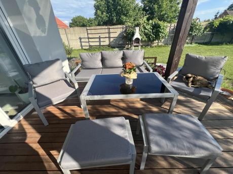 Szary komplet ogrodowy metalowy z sofą 175cm, fotelami i pufami - Sodor Max + pufy - Silver