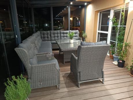 Szary narożnik ogrodowy z wysokim stołem, regulowanymi fotelami i pudami - Laritto Corner XL - Grey