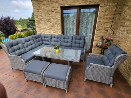 Szary narożnik tarasowy ze stołem 150cm, regulowanym fotelem i pufami - Laritto Corner