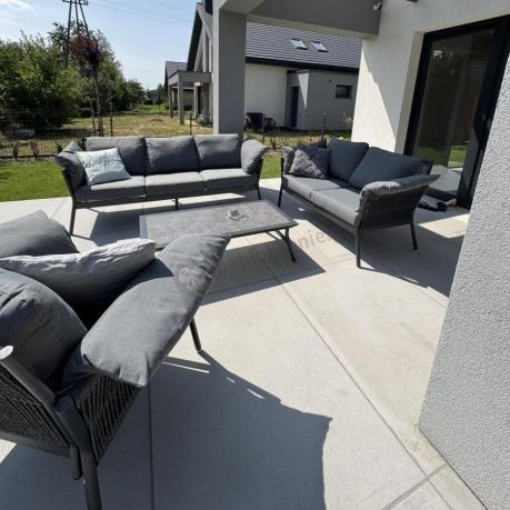 Szary nowoczesny zestaw mebli ogrodowych z dwoma sofami i fotelem Sofi - rope style