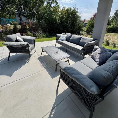 Szary nowoczesny zestaw mebli ogrodowych z dwoma sofami i fotelem Sofi - rope style