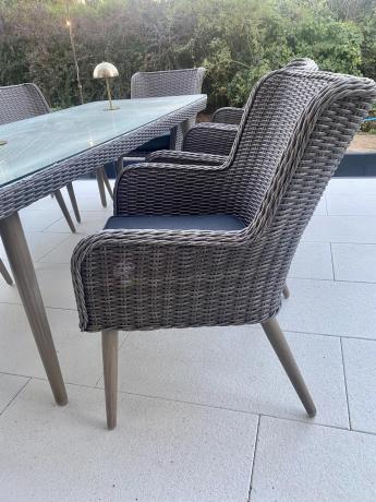 Szary zestaw mebli obiadowych dla 8 osób ze stołem 220cm Tonitto Dining 8+1