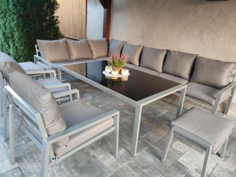 Szary zestaw mebli tarasowych z narożnikiem, stołem obiadowym 2 fotelami i 2 pufami - Sodor Corner XXL - Silver