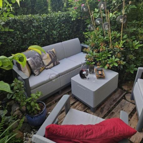 Szary zestaw ogrodowy dla 5 osób sofa, fotele, skrzynia Scandi Linea