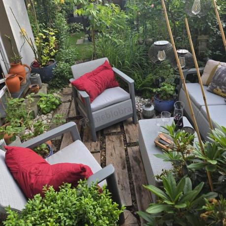 Szary zestaw ogrodowy dla 5 osób sofa, fotele, skrzynia Scandi Linea