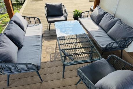 Szary zestaw rattanowy dla 8 osób na taras Torgiano Grande