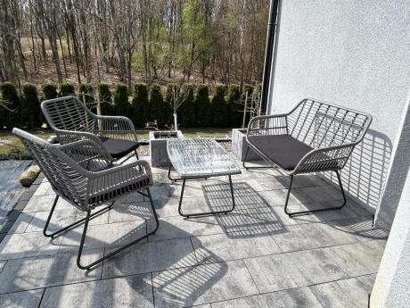 Szary zestaw rattanowy na balkon Torgiano Set