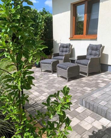 Szary zestaw wypoczynkowy na taras Laritto Duo z regulowanymi fotelami - Grey