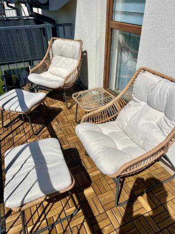 Technorattanowe meble na taras w stylu boho - 2 fotele z podnóżkami - Torgiano Duo - Brown