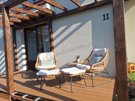 Technorattanowe meble na taras w stylu boho - 2 fotele z podnóżkami - Torgiano Duo - Brown