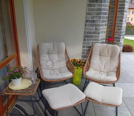 Technorattanowe meble na taras w stylu boho - 2 fotele z podnóżkami - Torgiano Duo - Brown