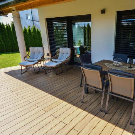 Technorattanowe meble na taras w stylu boho - 2 fotele z podnóżkami - Torgiano Duo - Brown