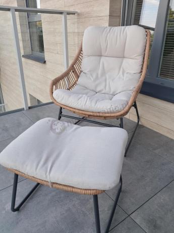 Technorattanowe meble na taras w stylu boho - 2 fotele z podnóżkami - Torgiano Duo - Brown